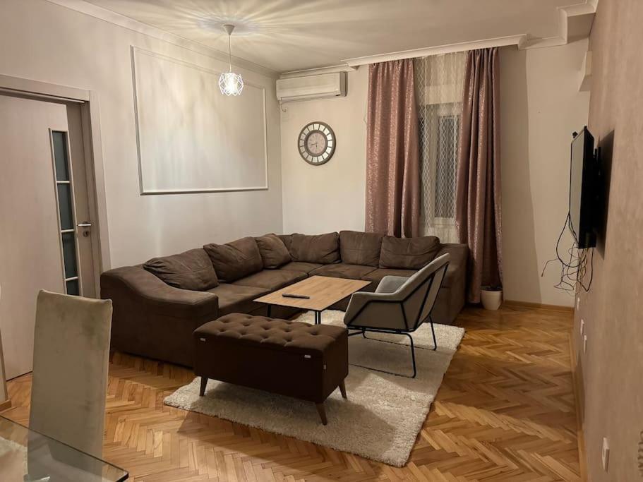 Long Royal Lejlighed Podgorica Eksteriør billede